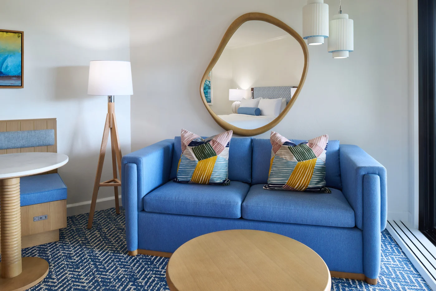 Signature Room interior featuring local artwork Kaua'i